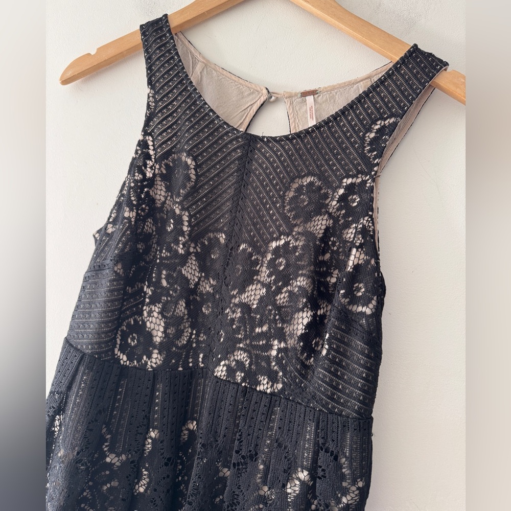 Free People Rocco Black Lace Cutout Dress Fit & Flare Open Back Pleated‎ Lace - Picture 3 of 7